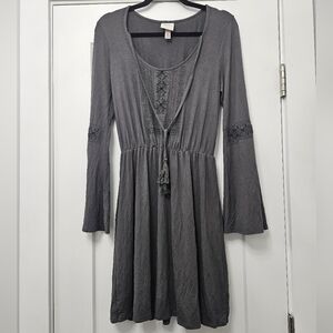 Knox Rose Gray Bell Sleeve Embroidered Scoop Neck Tassel Tie Boho Dress